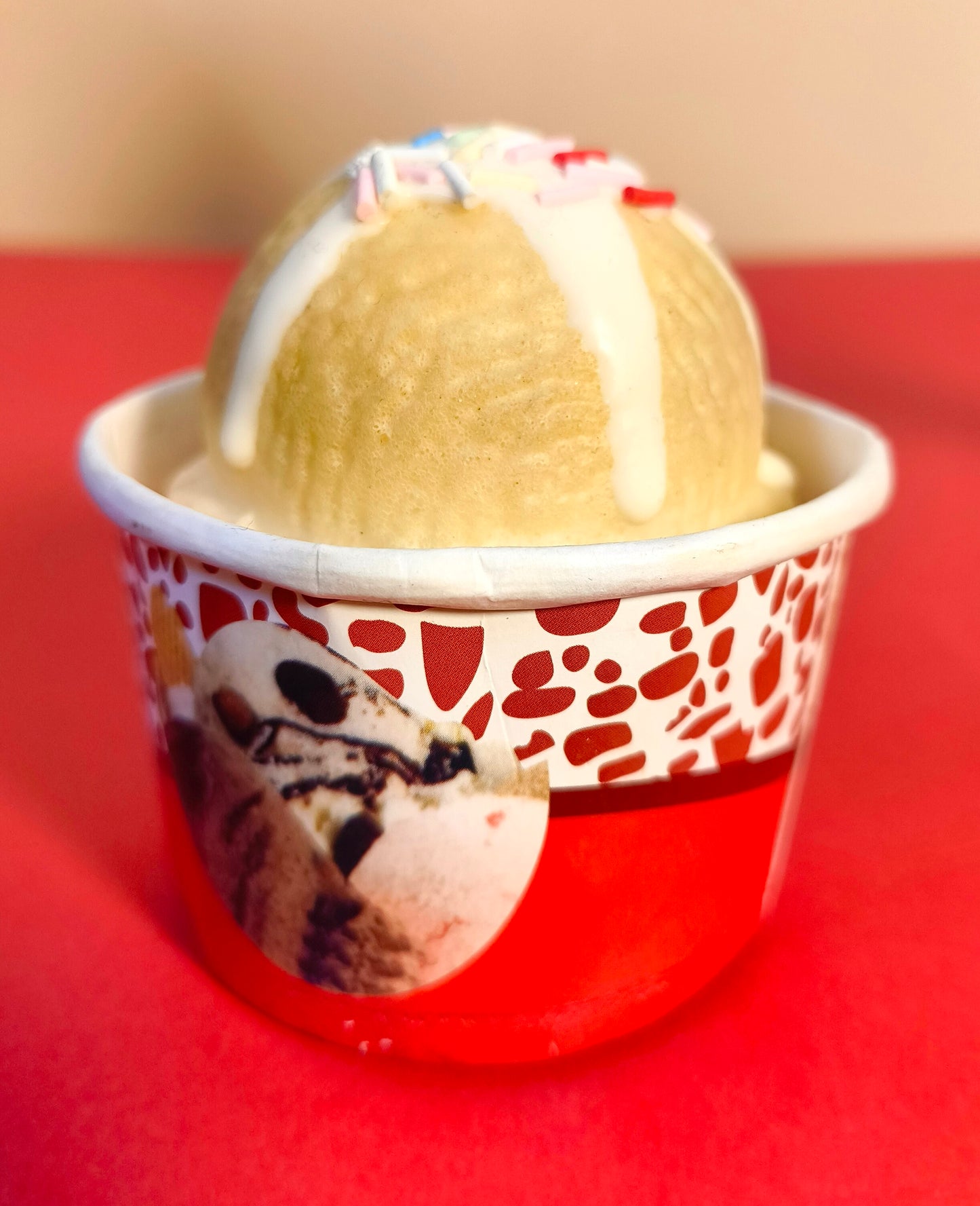 Vanilla Cupcake Fridge Magnet – Handmade Cupcake Décor with Drizzle & Sprinkles